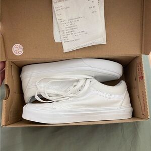 Vans old skool shoes